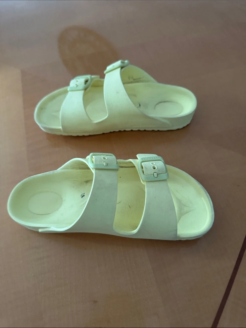 Birkenstock  Kids Double-Buckle Slide Sandals in Pale Yellow size 31